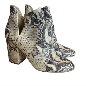 Steve Madden Rockstar Studded reptile snake embossed heeled  ankle boots size 8M
